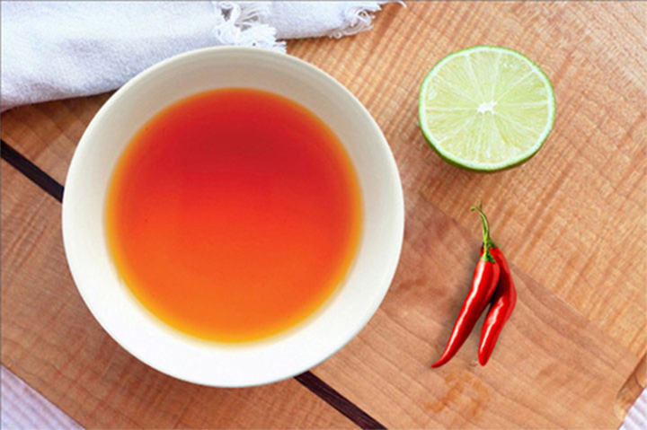 Cắt mí có được ăn nước mắm không?